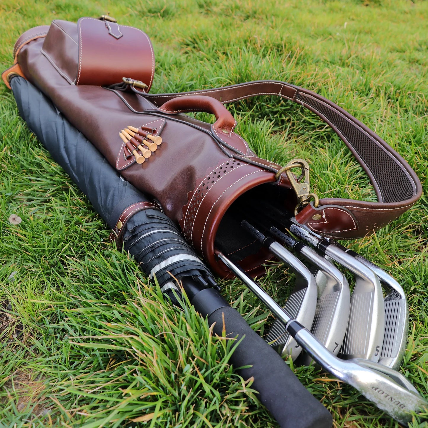 Tourbon Microfiber Leather Golf Club Carry Bag Vintage Pencil Style Sunday Bag for Driving Range Outdoor Brown